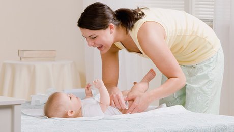 Changer La Couche D Un Bebe Minutefacile Com